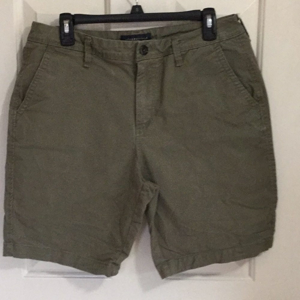 Aeropastale men’s flat front shorts size 33w
